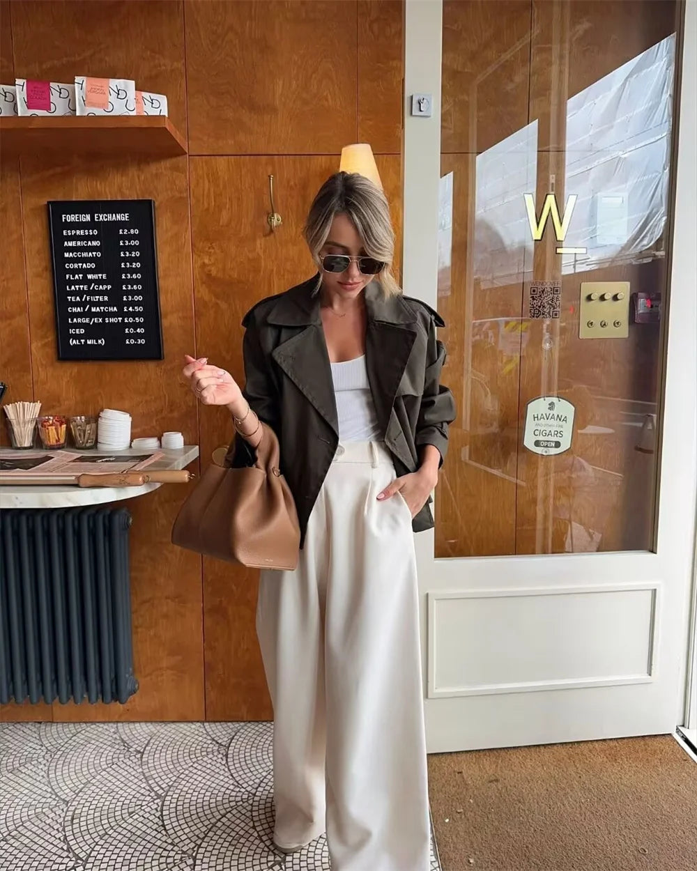 Veste trench courte vintage à double boutonnage pour femme