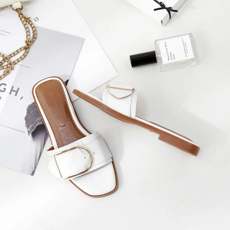 Chaussons plats femme en cuir à bout carré